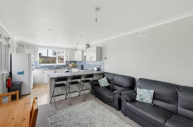 Diamond Avenue, Greenbank, Plymouth - Image 3